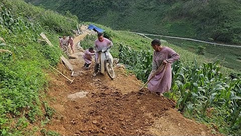 Hấu Chua 7 siêu nhân chạy trong đêm túi bụi cực kỳ bữa cơm mưa. Nguyễn Tất Thắng