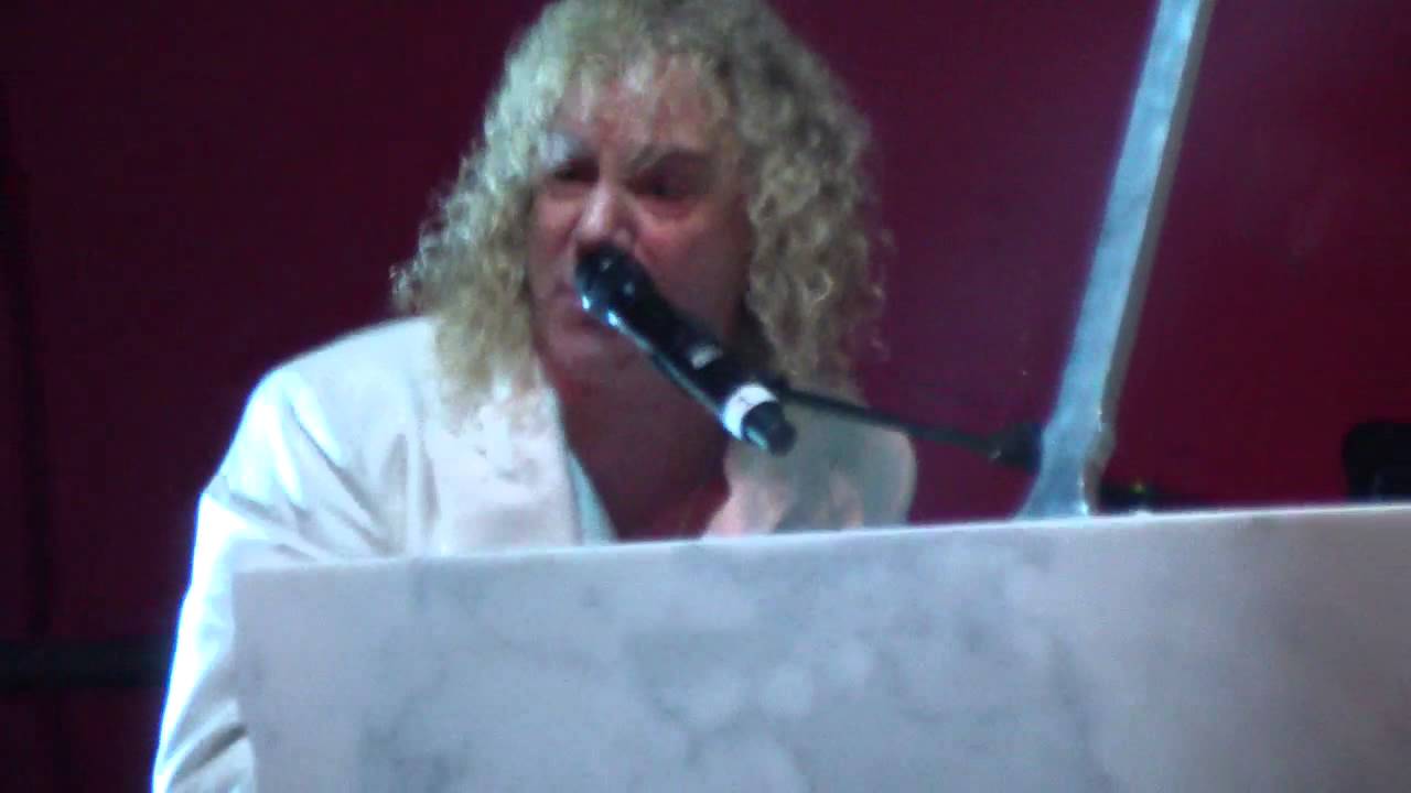 David Bryan - Who Says You can't go Home Live at Carrara Idol