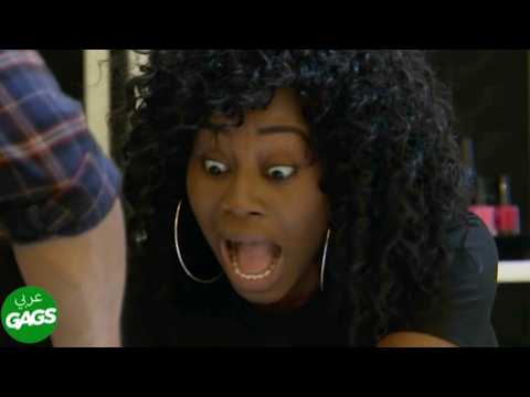 لقد ثبّت يده على الطاولة | Just For Laughs Gags بالعربية