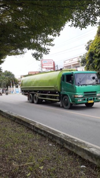 green light #truck #automobile #trukoleng #shorts #viral
