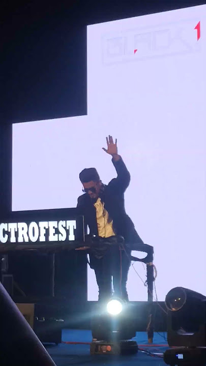first time in dahod ekectrofest #djparty #dj #djdeeofficial#djblack #djrockford#dahod #dance
