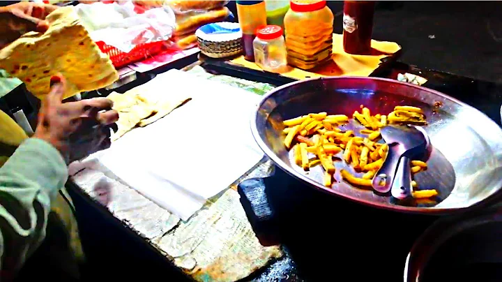 Famous Afghani Burger   Islamabad Street Food F-10 Markaz   Desi Food Street  Khabay