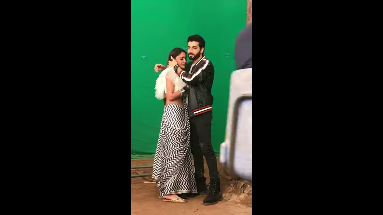 Vani Died In Naagin5 Last Episode Kuchtohhai VeerBani Sharad Malhotra And Surbhi Chandna