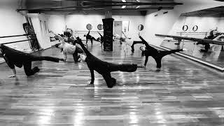 2024-7 DANZA CONTEMPORANEA - serie de calentamiento  - Musica: Little Darlin', Benjamin Biolay