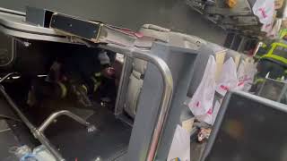 北埔綠世界農場前遊覽車翻覆 駕駛命危共2傷送醫