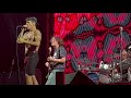 Red Hot Chili Peppers - Give It Away (LIVE)