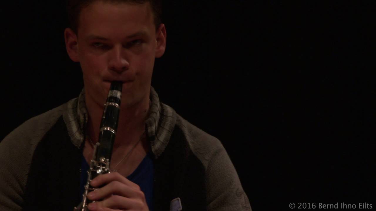 THE WORLD WE LIVE IN feat.: Rasmus Zschoch and Tim de Vries