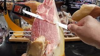 Corte De Jamón Ibérico A Cuchillo