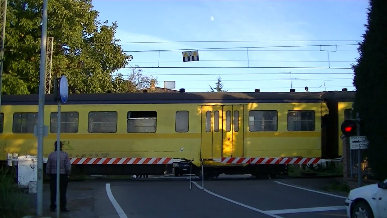 Spoorwegovergang Formigine (I) // Railroad crossing // Passaggio a livello
