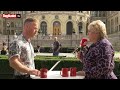 Her snakker Erna om aksjehandel