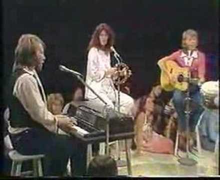 ABBA, Olivia Newton-John & Andy Gibb performing Be...