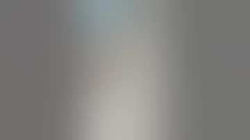 تلميذ يعتدي على أستاذه بساطور و سكين تونس 