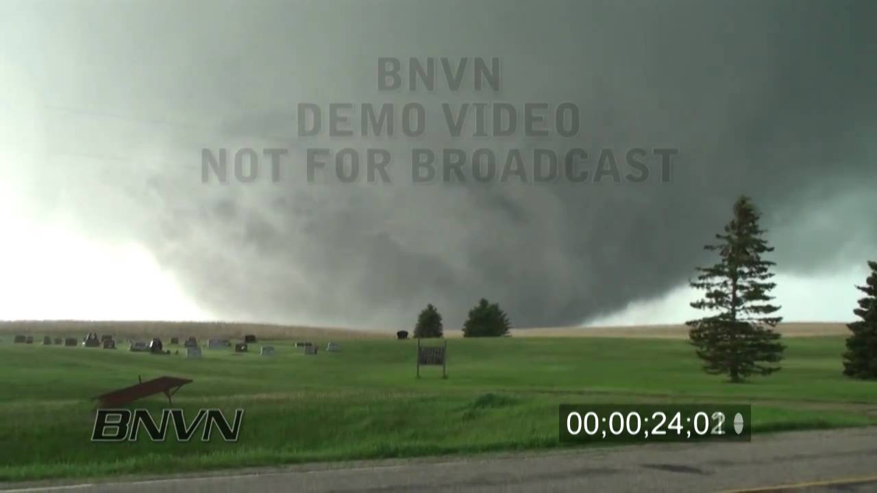 5/22/2010 Bowdle, SD Wedge Tornado Video