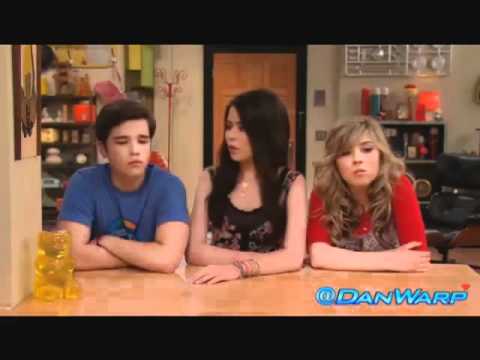 Carly , sam e Freddie Cantando ( Quimica entre Sam e freddie )