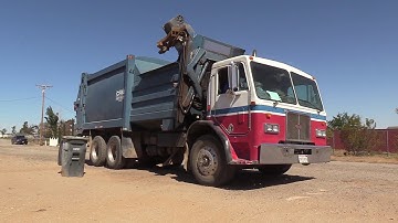 Peterbilt 310 Heil Curve Shell 7000 Ex LA