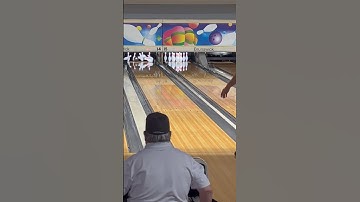 DV8 Trouble Maker Pearl crushing 10 back! #2handedbowling #love #dv8bowling #strike #bowling