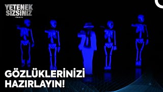 Olağanüstü Neon Gösteri Stüdyoyu Büyüledi! | Yetenek Sizsiniz Türkiye