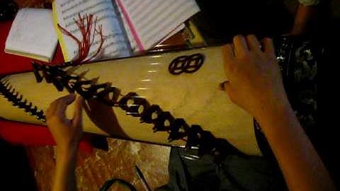 Mẹ yêu con - Đàn tranh.avi