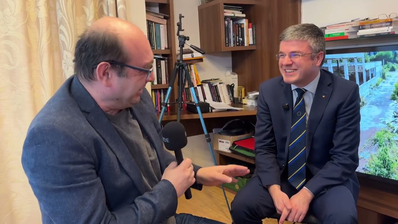 “URMĂTORUL TSUNAMI VA VENI PESTE TINE!” De ce merge atât de greu reforma în România 