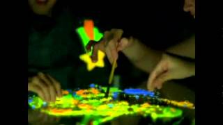 CRAYOLA GLOW EXPLOSION SAND