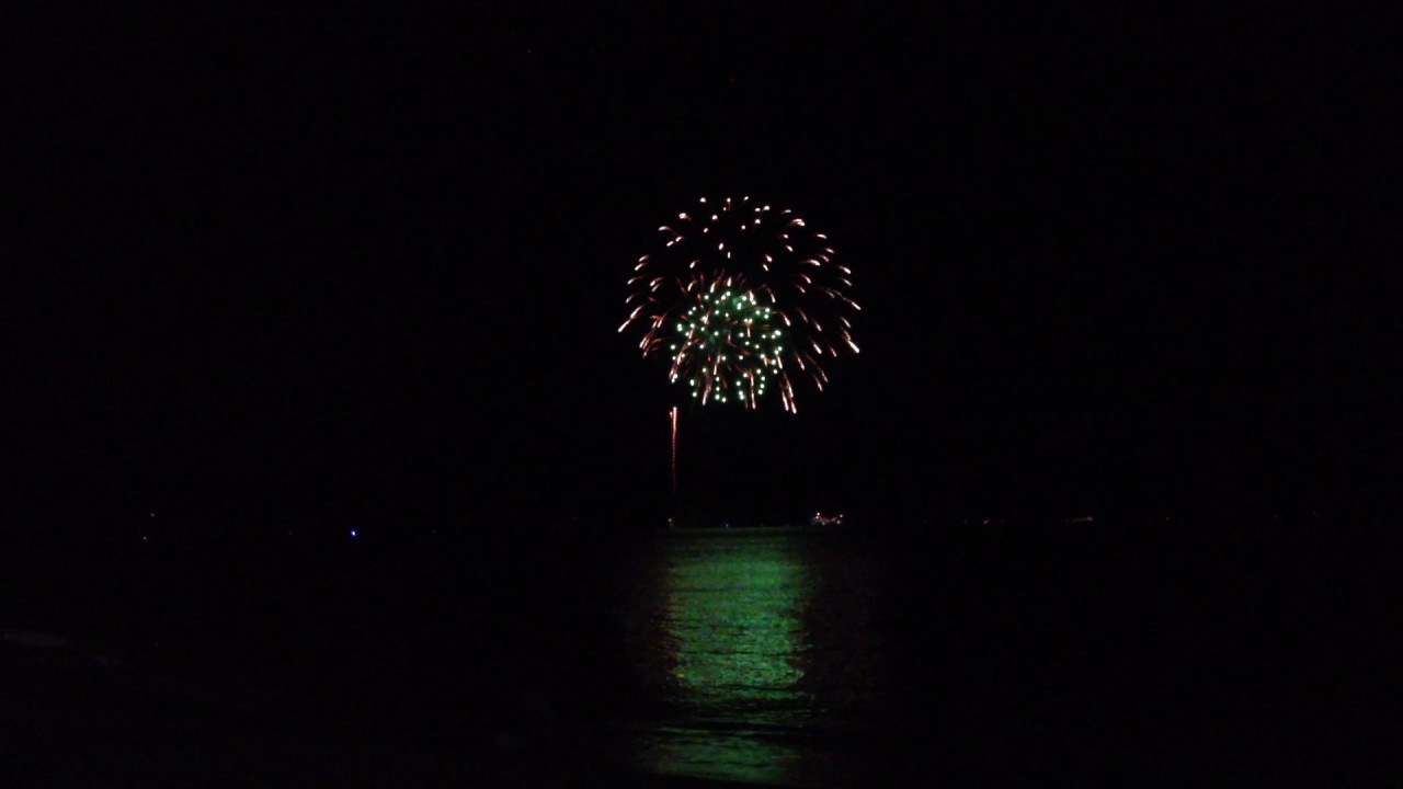 New Year's Eve Fireworks on Waikiki Beach 1 YouTube