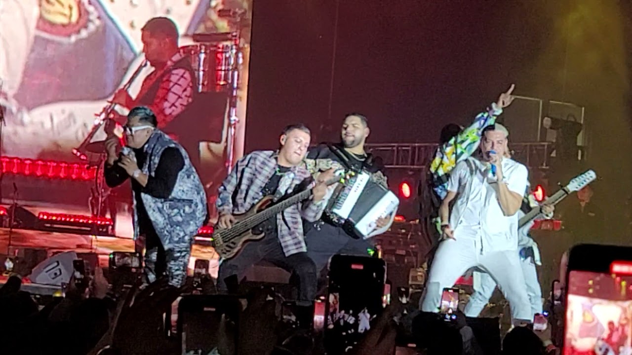 Grupo Firme El Roto En Vivo San Jose California 11 27 2021 Gira USA grupo-firme-el-roto-en-vivo-san-jose-california-11-27-2021-gira-usa