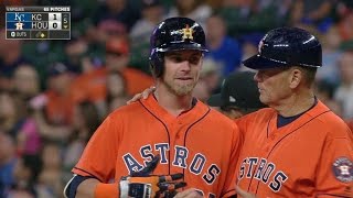 KC@HOU: Reddick breaks his bat on a single to right