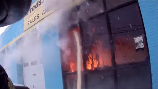 Helmet cam -- Quick knockdown of commercial fire with 2 1/2