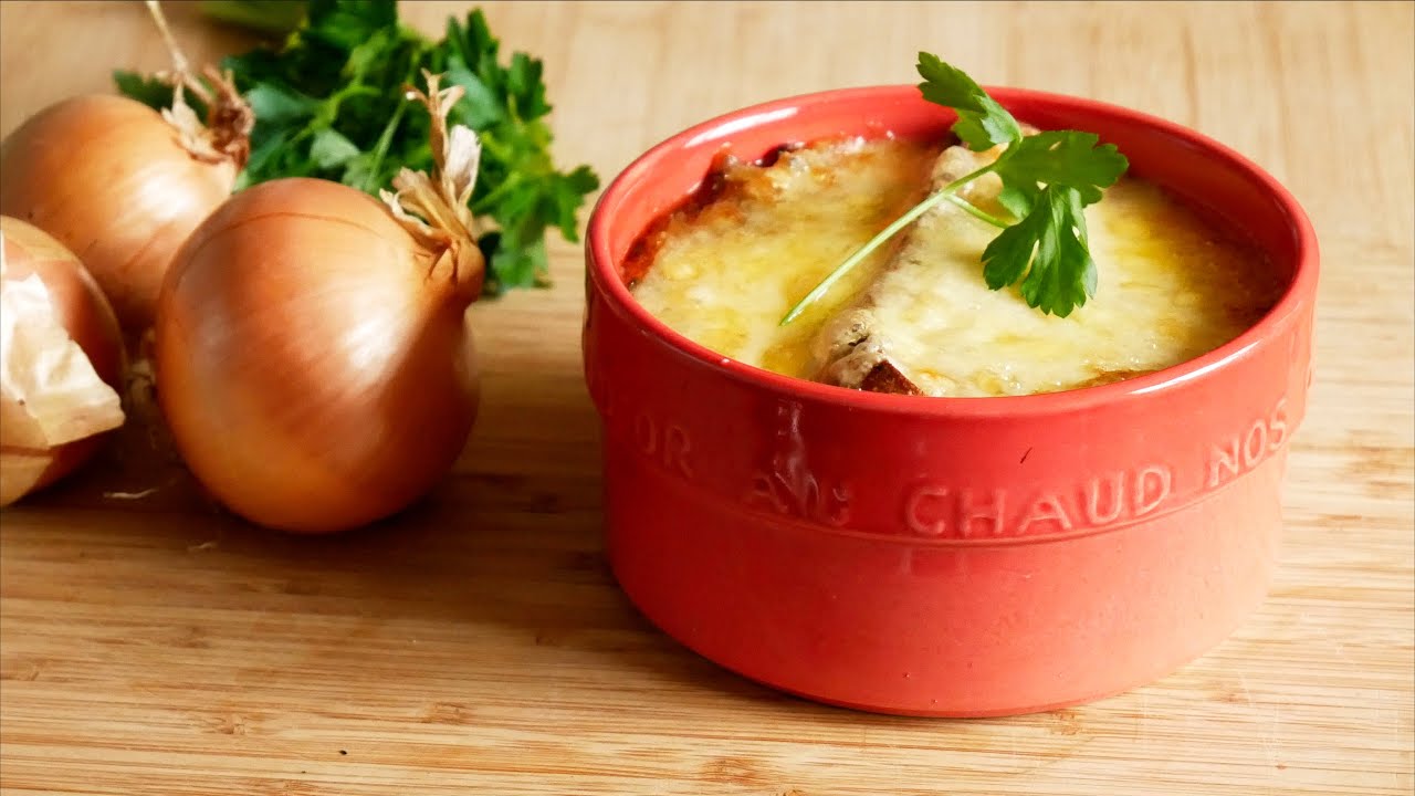 Soupe à l'oignon gratinée 🧅 de ma MAMAN