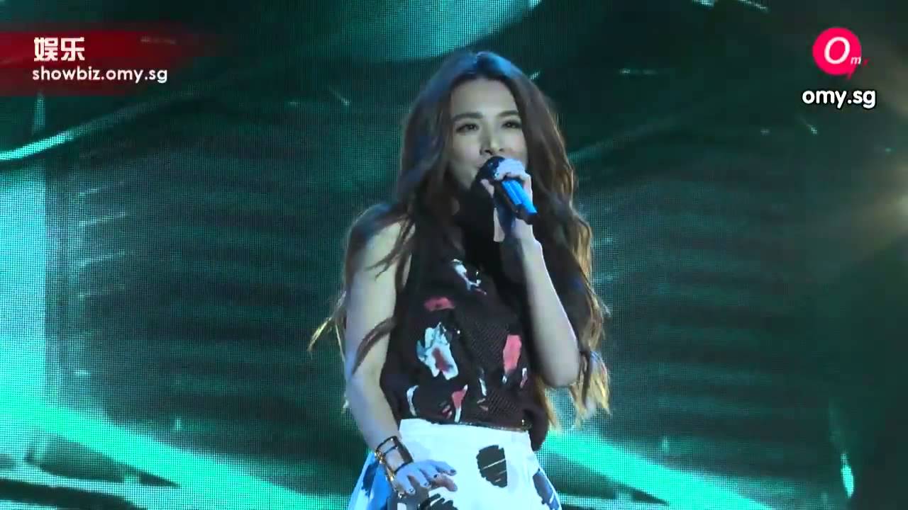20151111 S.H.E新加坡演唱会完整开场三首歌