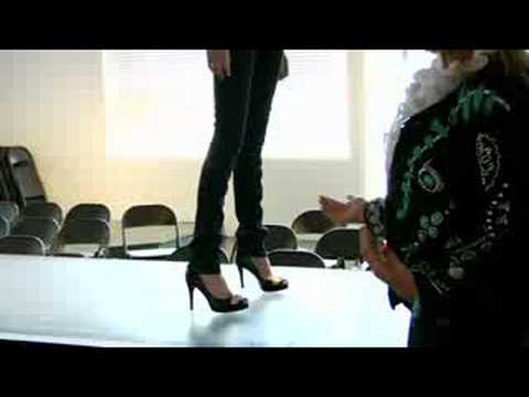 How to Model : Runway Modeling Tips: Walking the Runway