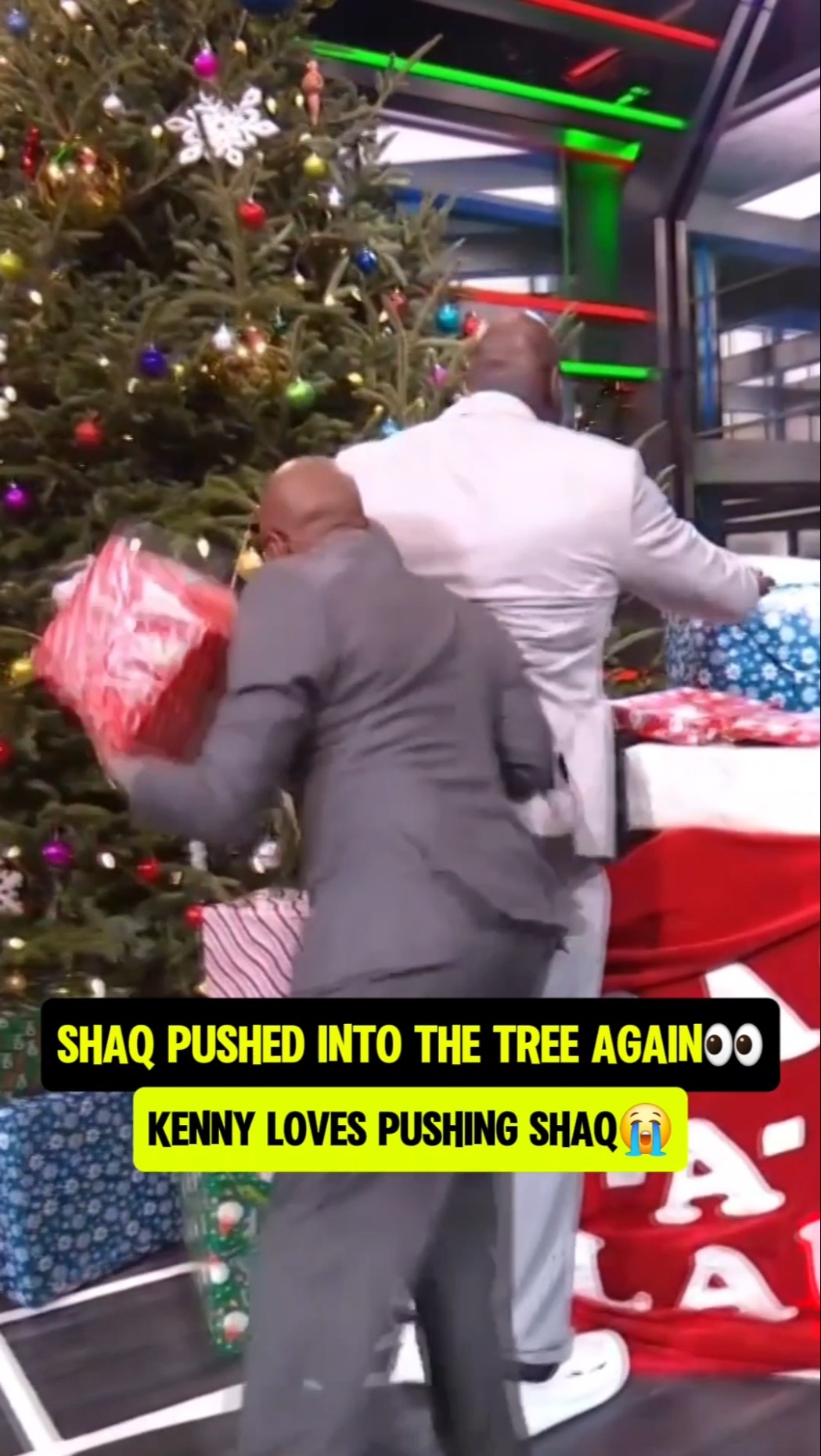 Shaq can't escape the Christmas Tree?