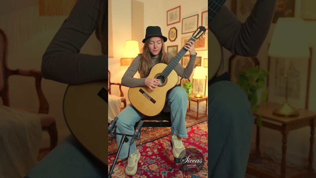 Can’t Take My Eyes Off This Guitar 😍🎸 Lisa Weinzierl 2022