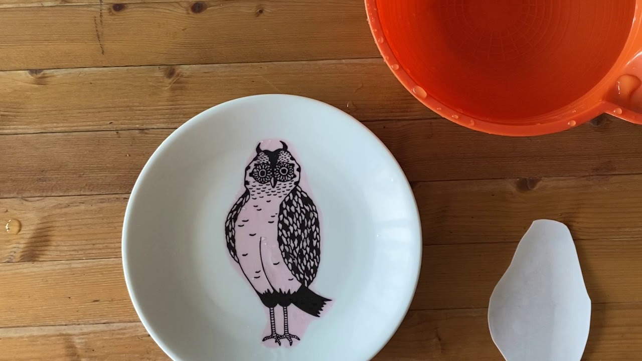 도자기에 전사지 붙이는 방법 (ceramic decals) YouTube