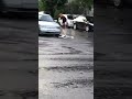Mujer cae borracha en la calle! 