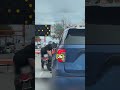 Motociclista Engaña a Conductor Armado 😱🏍️🚔 #Motociclista #Moto #Policia #Motero #shorts