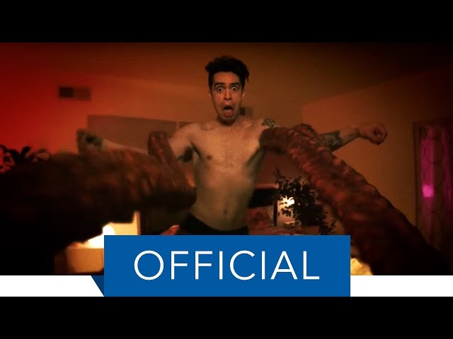 Panic! At The Disco - Don't Threaten Me With A Good Time (Official Video)