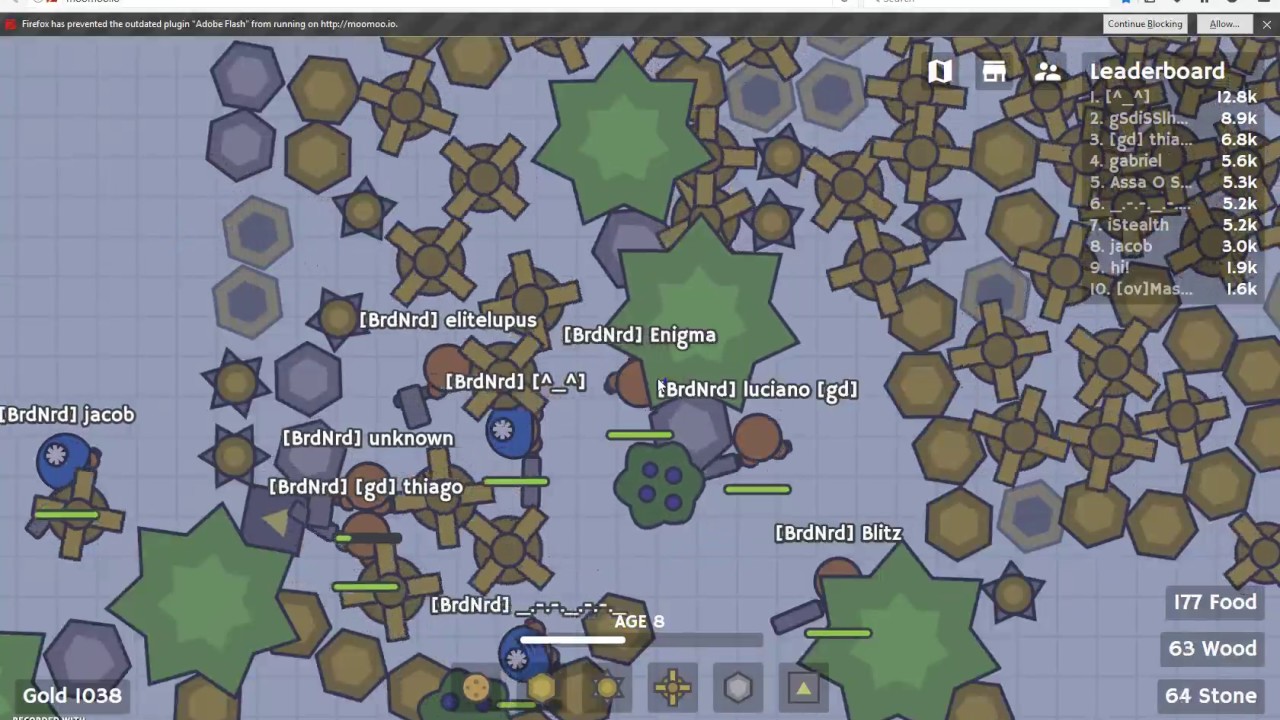 BIGGEST BASE EVER???? BrdNrd clan- Moo Moo.io playing as Enigma