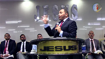 O que o mundo oferece e passageiro Bíblia?