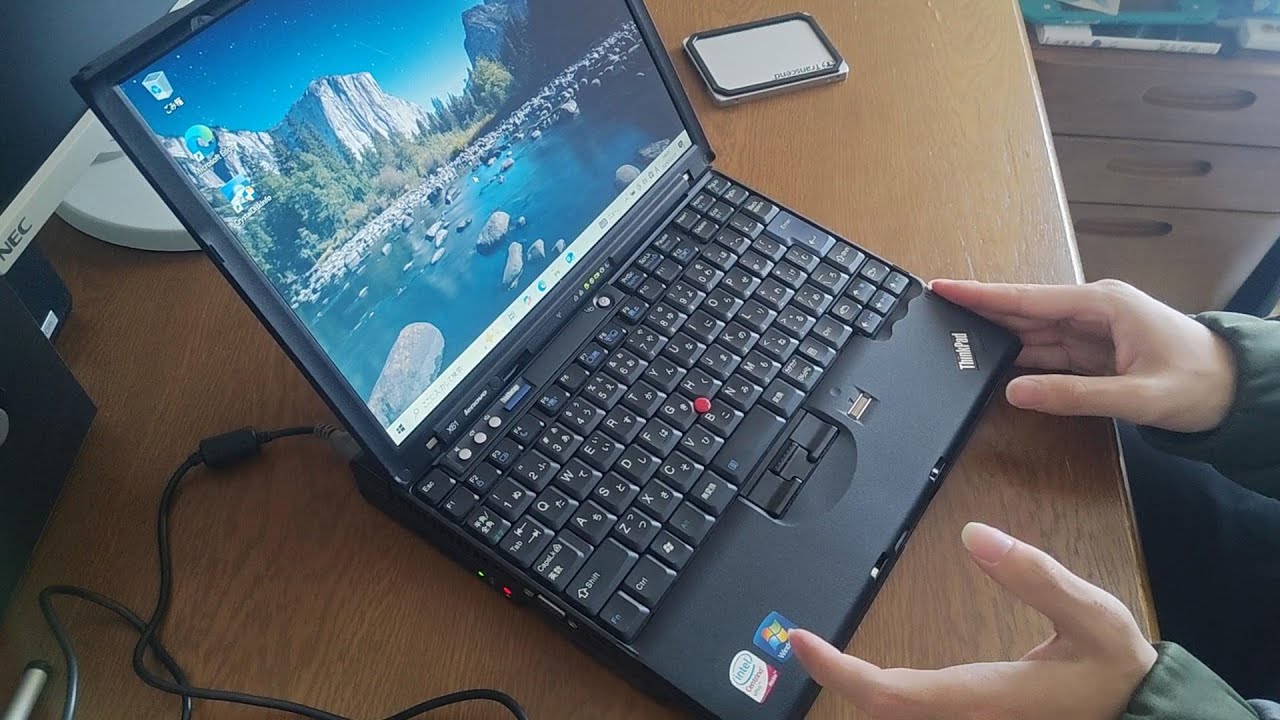 勢い余って人生で初めてのThinkPad買った【ThinkPad X61】 - YouTube