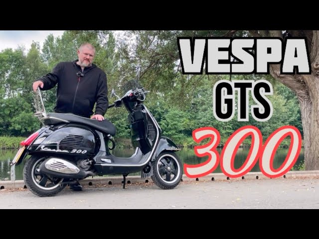 Vespa GTS300 Review. Should you buy a used scooter? 