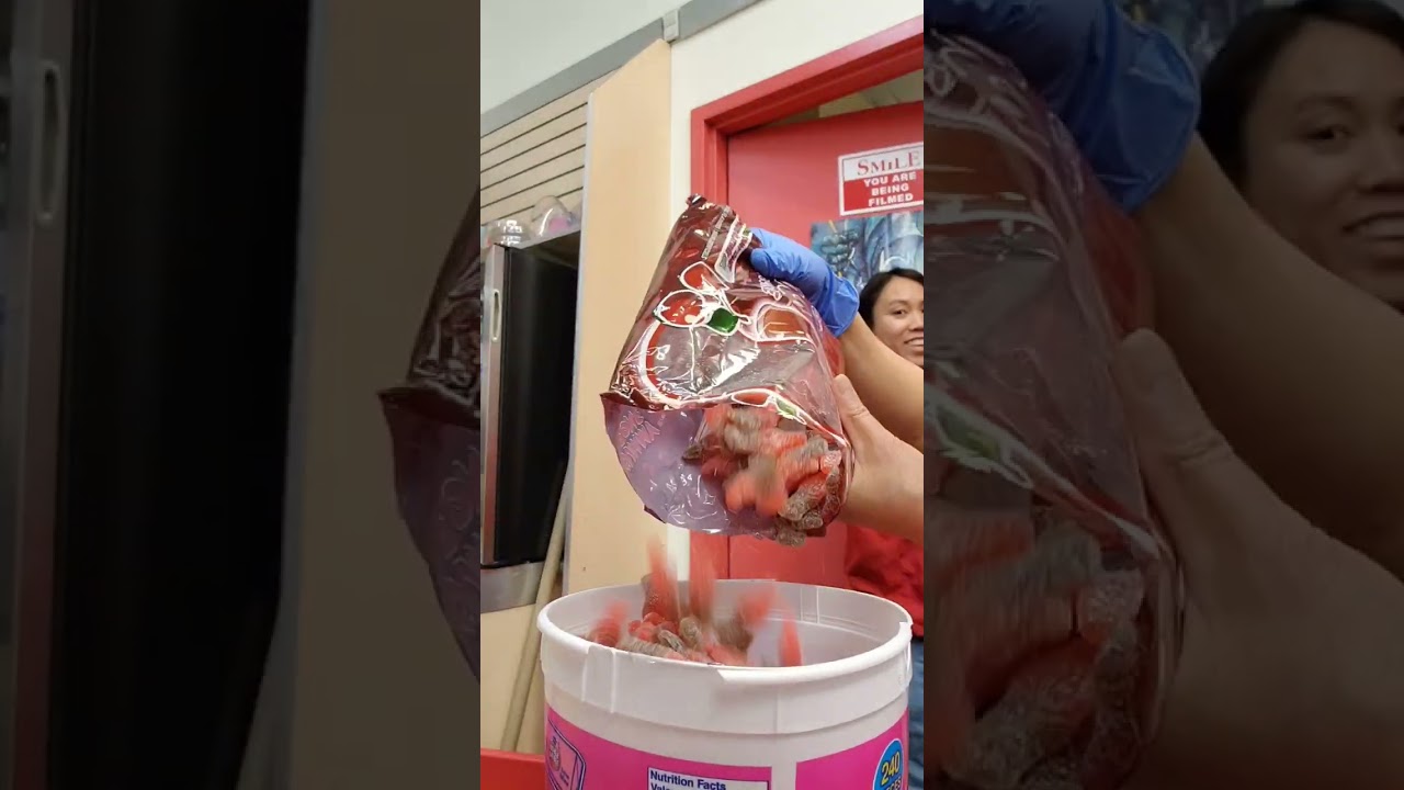 SOUR CHERRY COLA GUMMY 