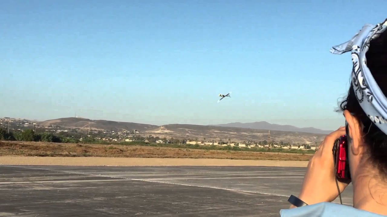 Justin Coe Buzzin by the Border - YouTube