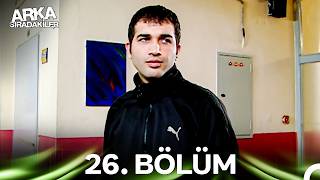 Arka Sıradakiler 26. Bölüm | Sadece Arkadaşız!