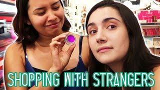 symaskine Shining tage medicin I Let Strangers Pick My Makeup - YouTube