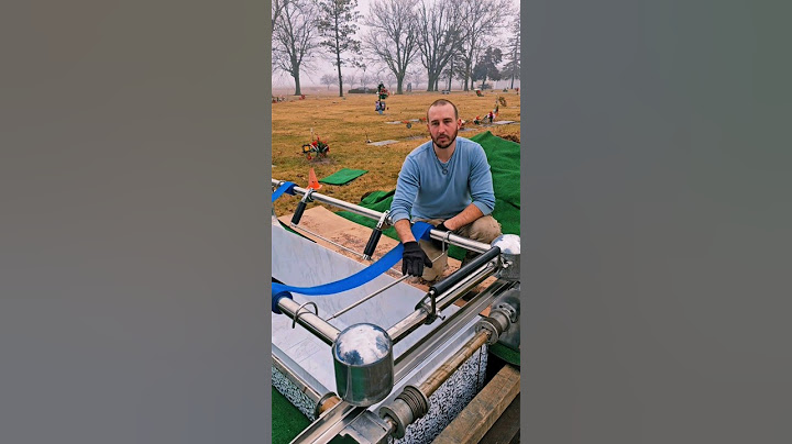 How a Casket is Placed on the Lowering Device. #gravesite #cemetery #funeral Graveside #burialvault