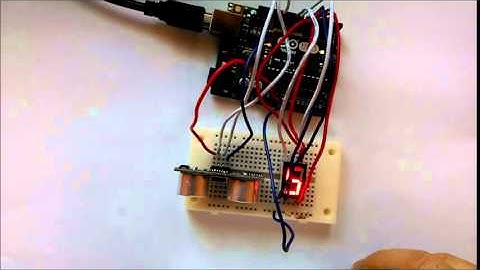 示範影片：mBlock & Arduino（12）使用超音波感應器測量距離