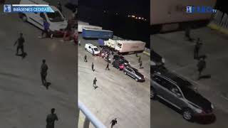 فيديو مثير: 200 حراك مغربي هاجموا الشرطة الاسبانية لركوب باخرة مسافرين بمليلية