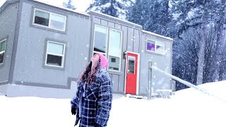 Snowed in at my Tiny House and DELETING Social Media finally... by OhhMyAnnie 2,044 views 1 month ago 10 minutes, 41 seconds