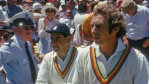 Ashes 1974-75 Colin Cowdrey & England v Australia ...